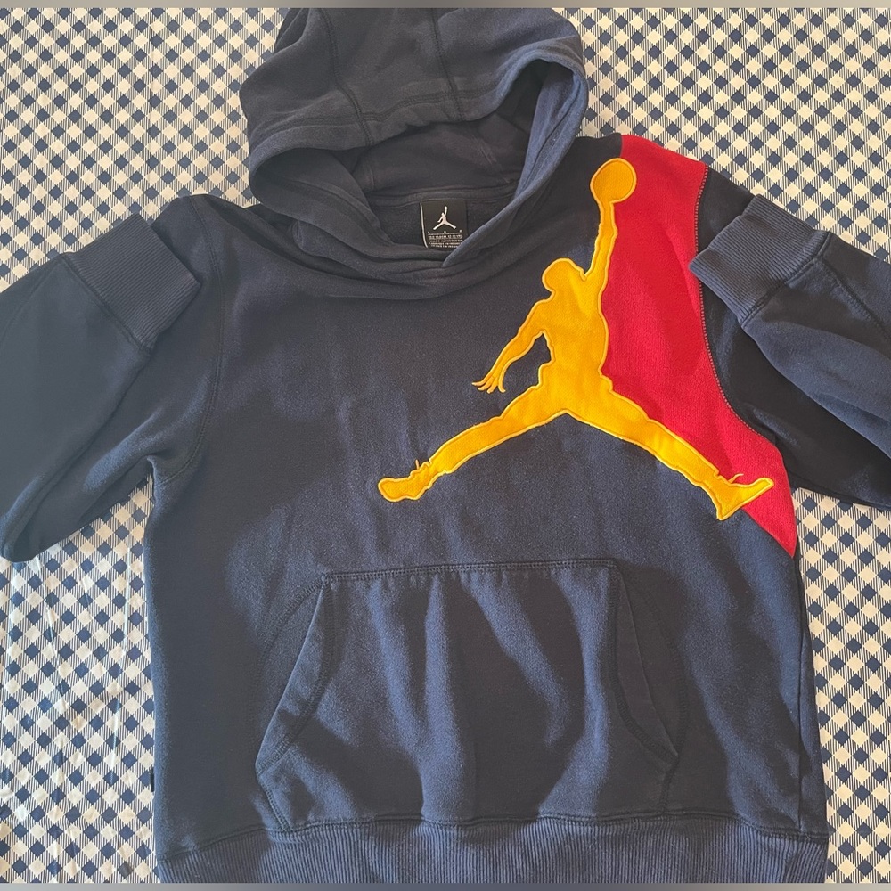 Nike Jordan Big Kids’ Pullover Hoodie, Size Large